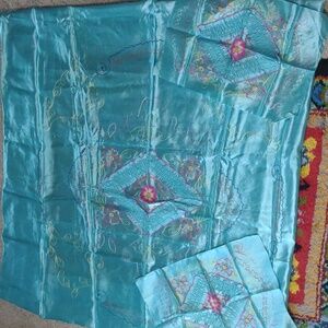 VTG 3pc Asian inspired embroidered brocade Bedspread/Coverlet/2 Shams WW11 ERA